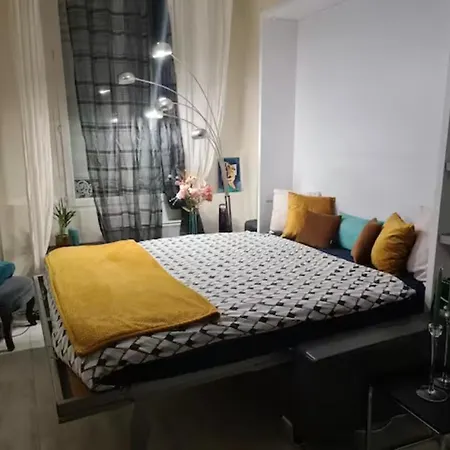 T1 Au Quartier Des Batignolles Апартаменты